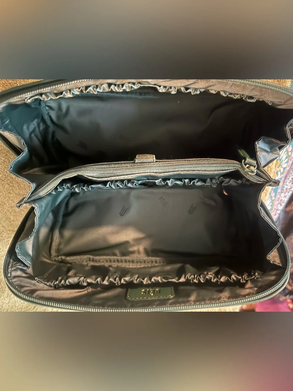 BEIS WICKED Toiletry Kit In Wicked Green. Brand New W/Original Packaging - Picture 7 of 12